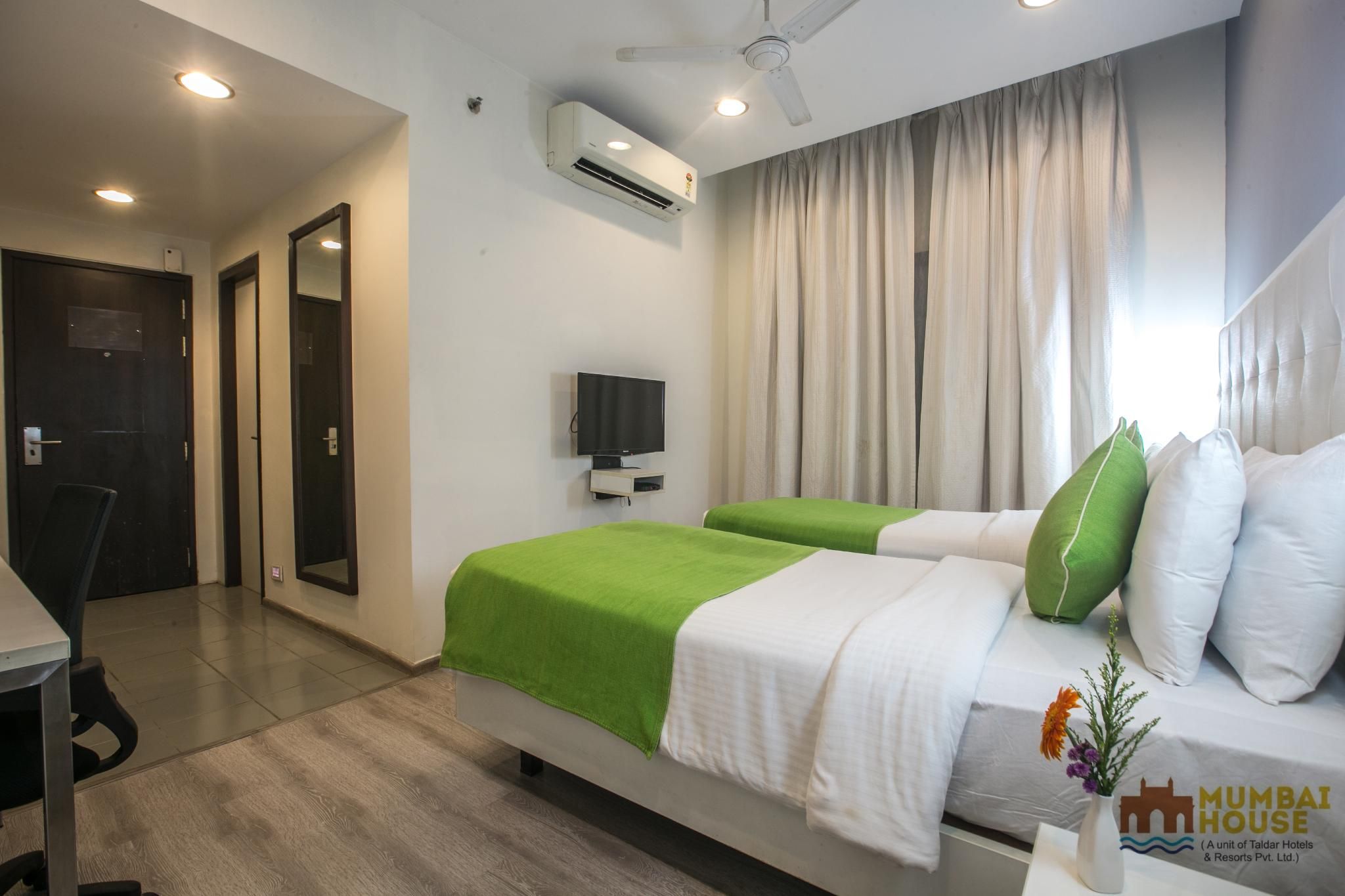 Deluxe Classic Room