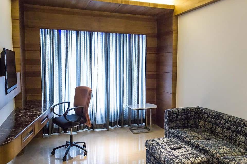 Diana Heights Luxury Hotel Deluxe Room 5