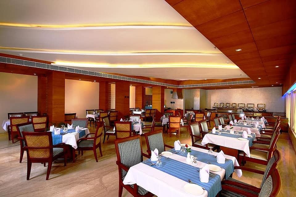 Food & Dining