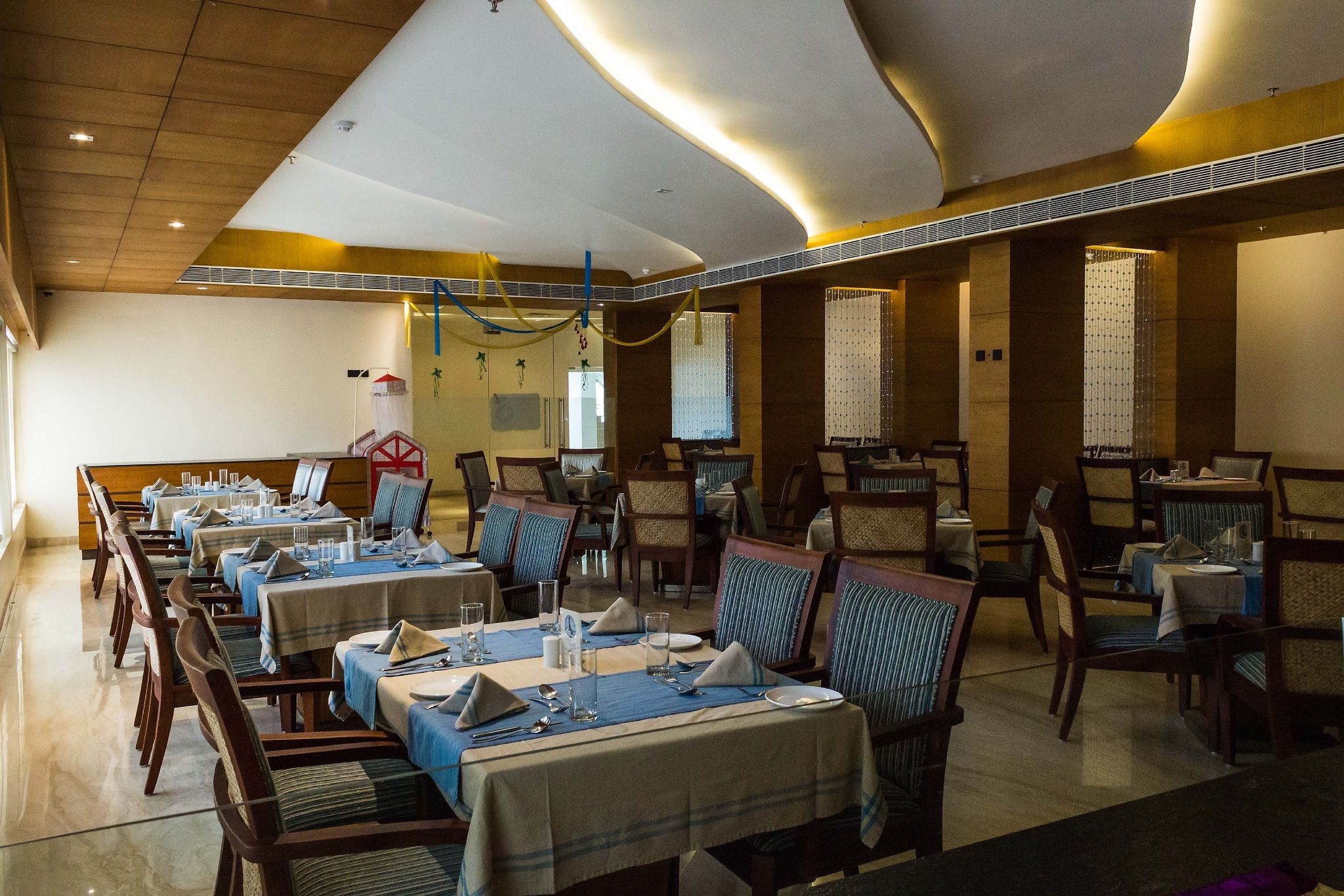 Food & Dining