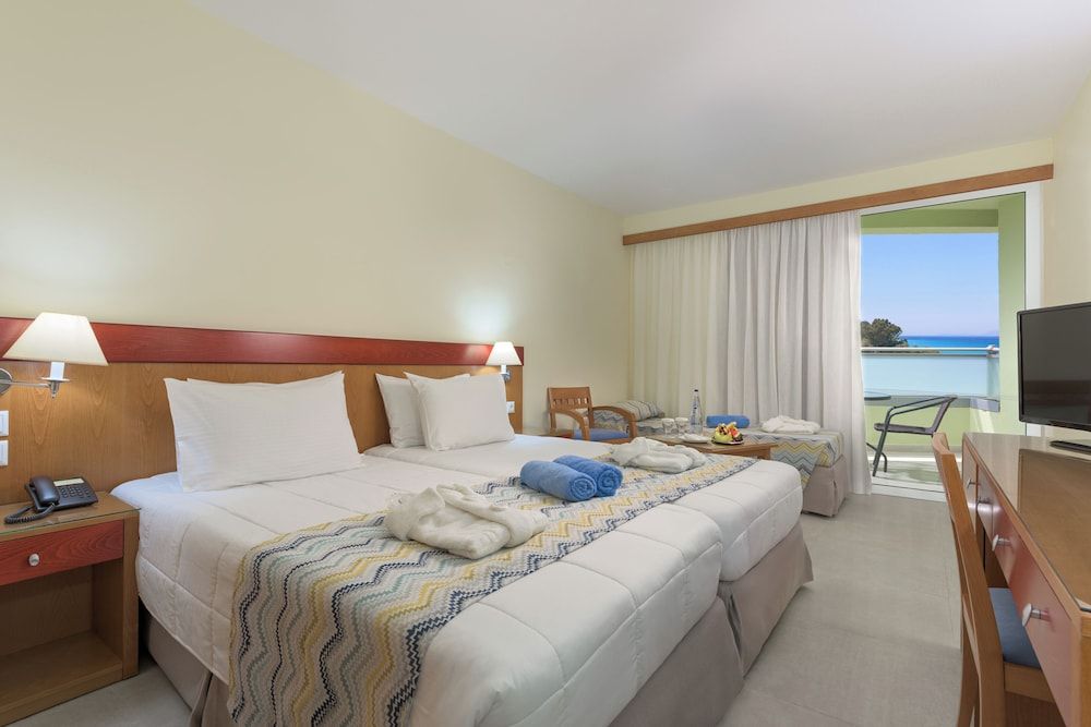 Standard Double Room, Balcony, Garden View