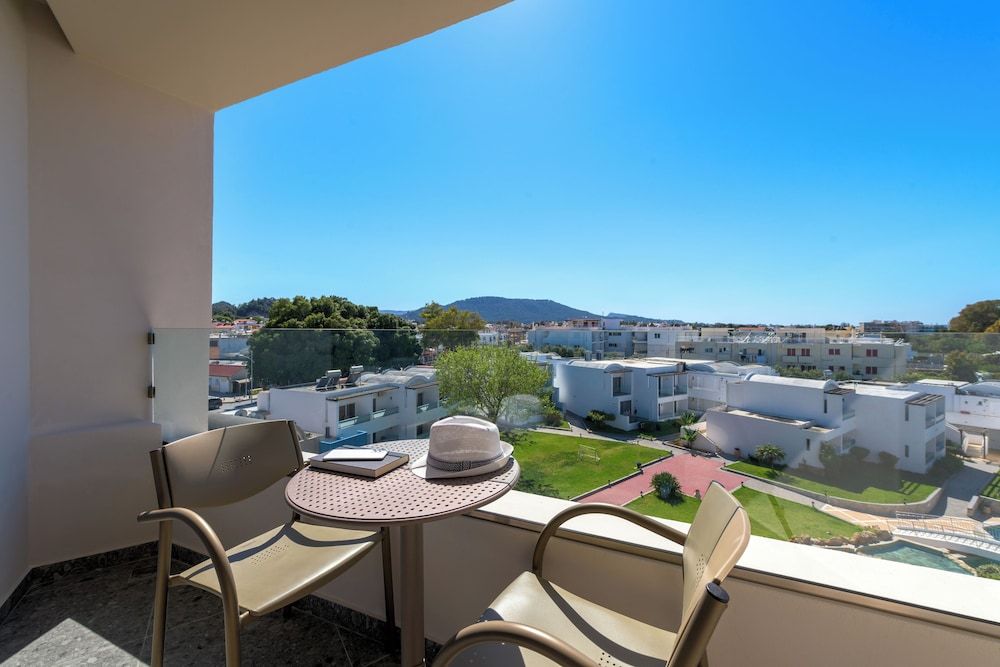 Superior Double Room, Garden View