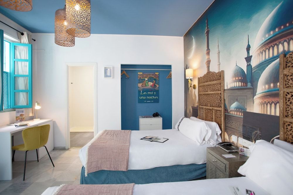 Casual de las Letras Sevilla Hotel Double Room, 2 Twin Beds 8
