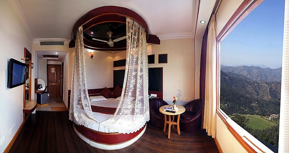 Landmark Shimla - With Elevator Access To Mall Road Honeymoon Deluxe (Jacuzzi On Chargeable Basis) 12