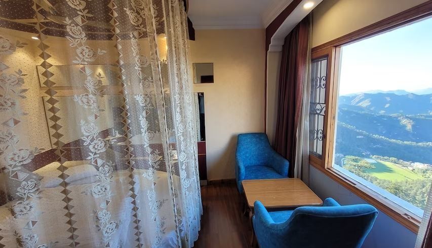 Landmark Shimla - With Elevator Access To Mall Road Honeymoon Deluxe (Jacuzzi On Chargeable Basis) 9