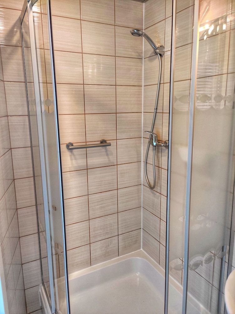 Logos Standard Double Room 16