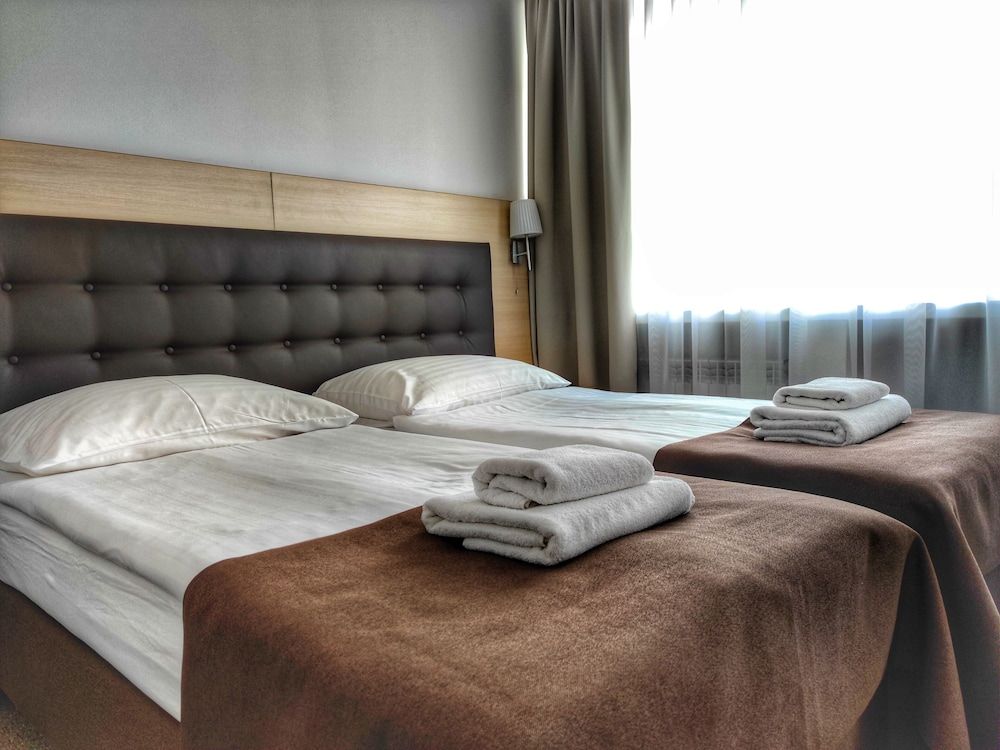 Logos Standard Double Room 8