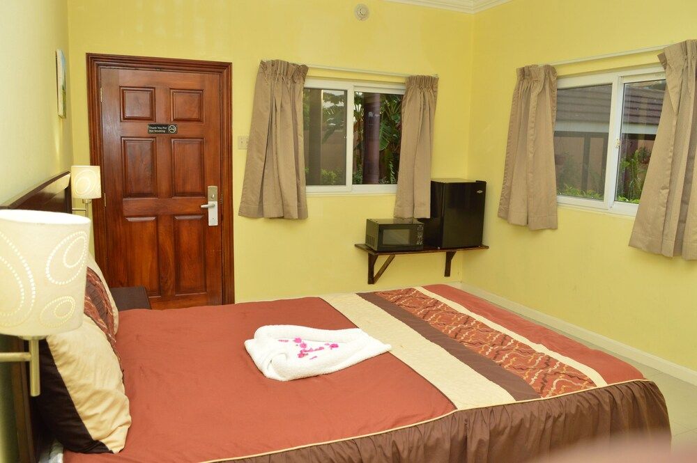 Deluxe Room, 1 Queen Bed