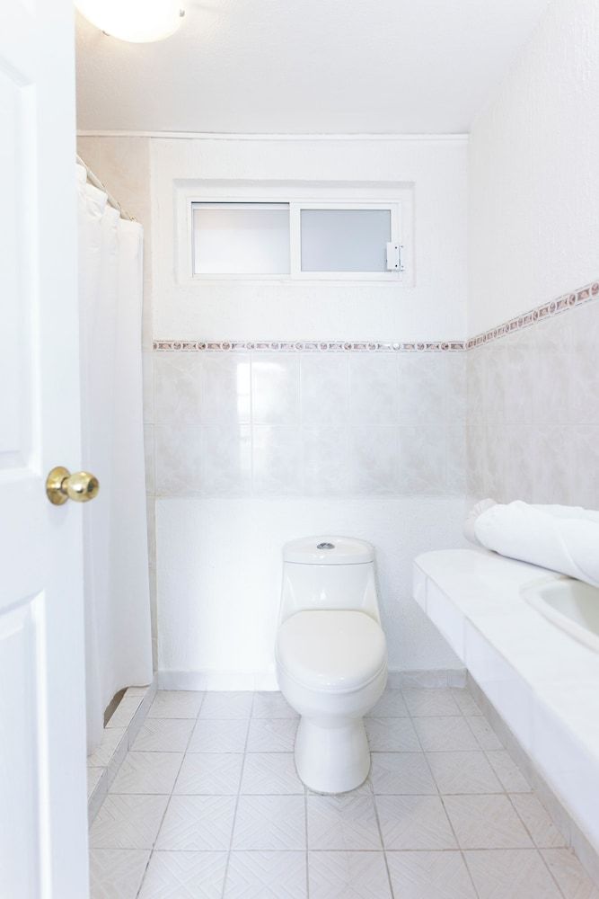 Hotel Qualitel Plus Double Room 6