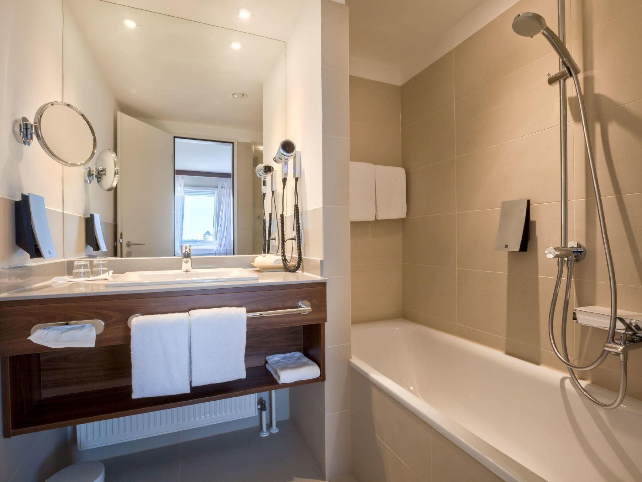 Standard Apartment With 2 Single Beds