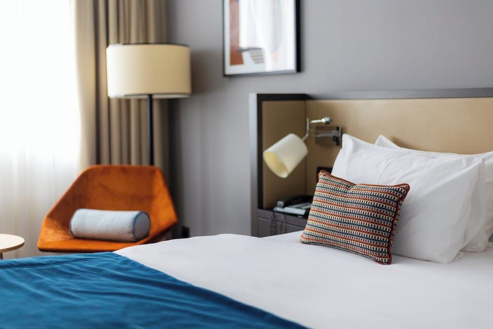 Standard Room, 1 King Bed