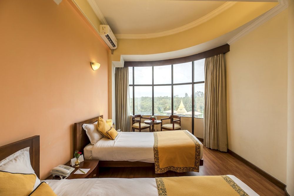 Airport Hotel Standard Double or Twin Room, 1 Bedroom, City View 5