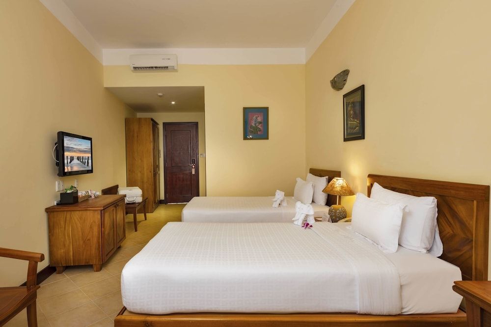 Deluxe Room, 1 Double or 2 Twin Beds, Garden View