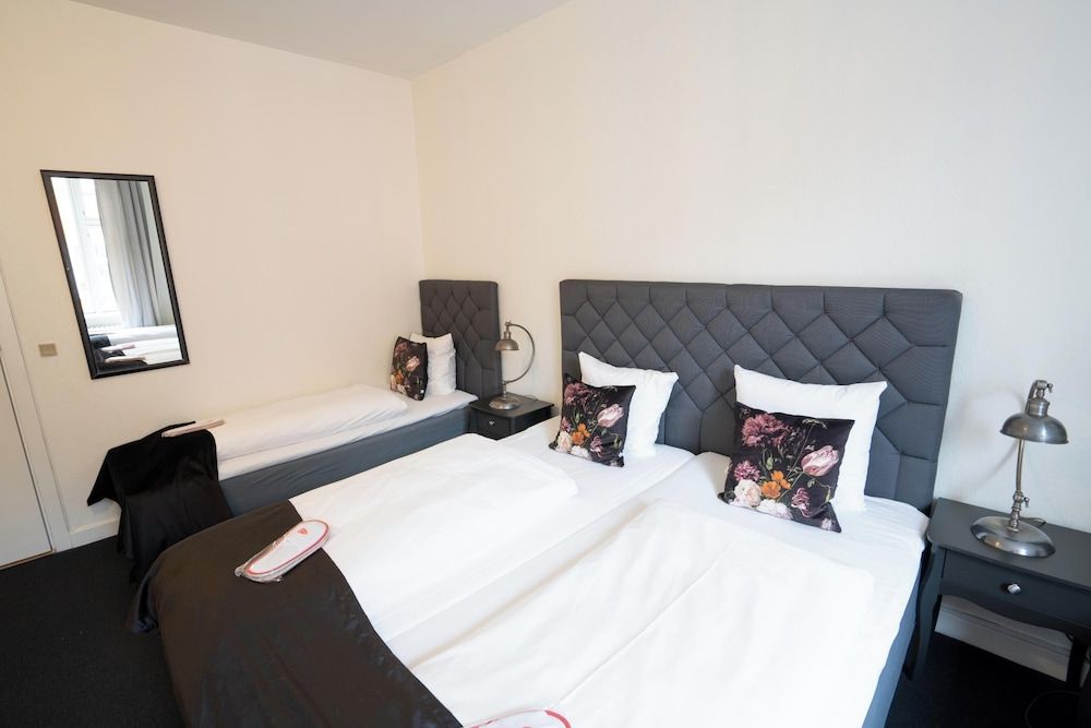 Hotel Vinhuset Economy Quadruple Room 2