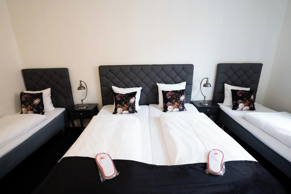 Hotel Vinhuset Economy Quadruple Room 3