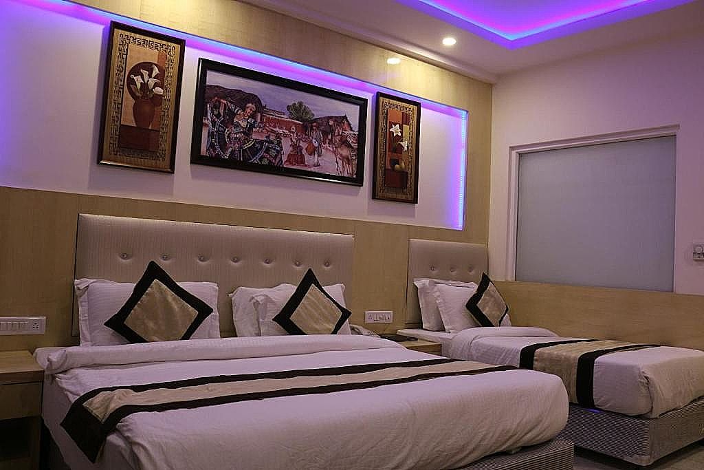 undefined Hotel All Iz Well @ New Delhi Railway Station 10