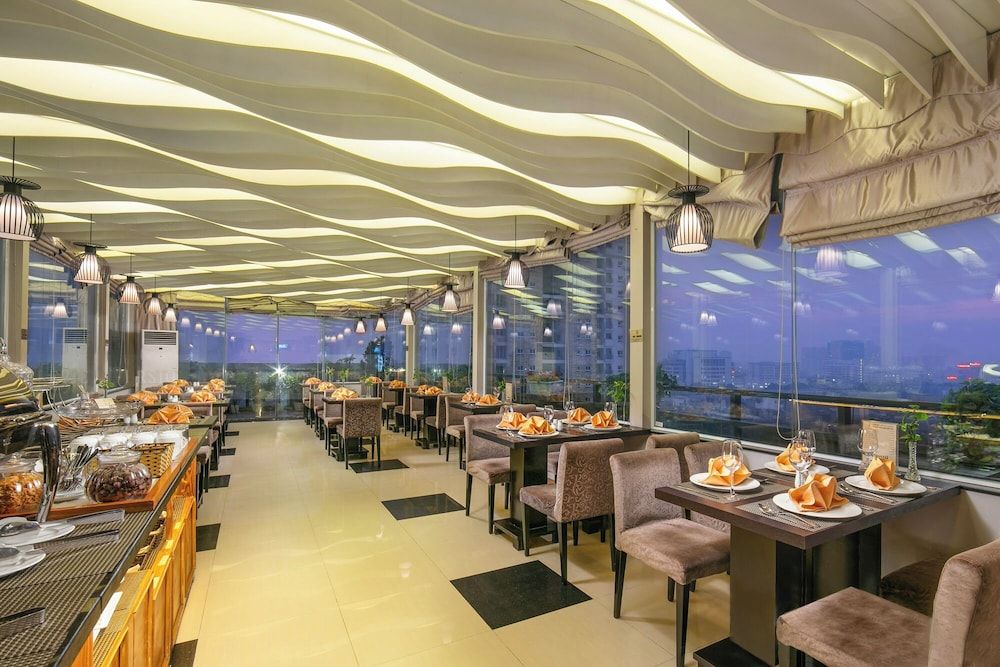 undefined Parkside Sunline Hotel