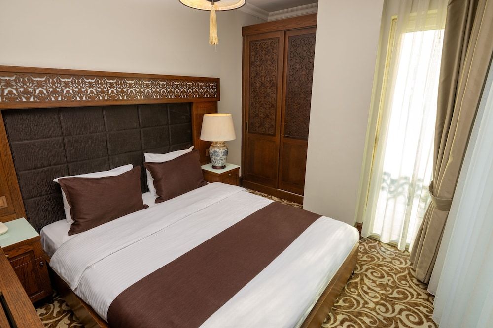 undefined K Suites Hotel 4