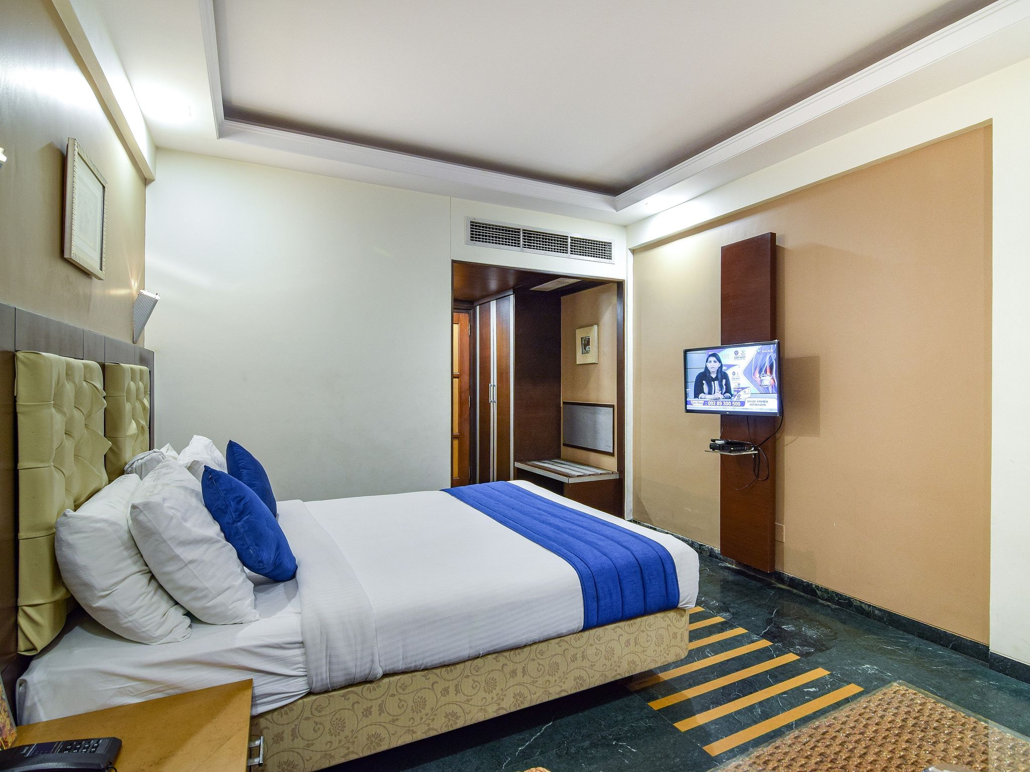 Dr Rajkumar International Hotel Executive Room AC