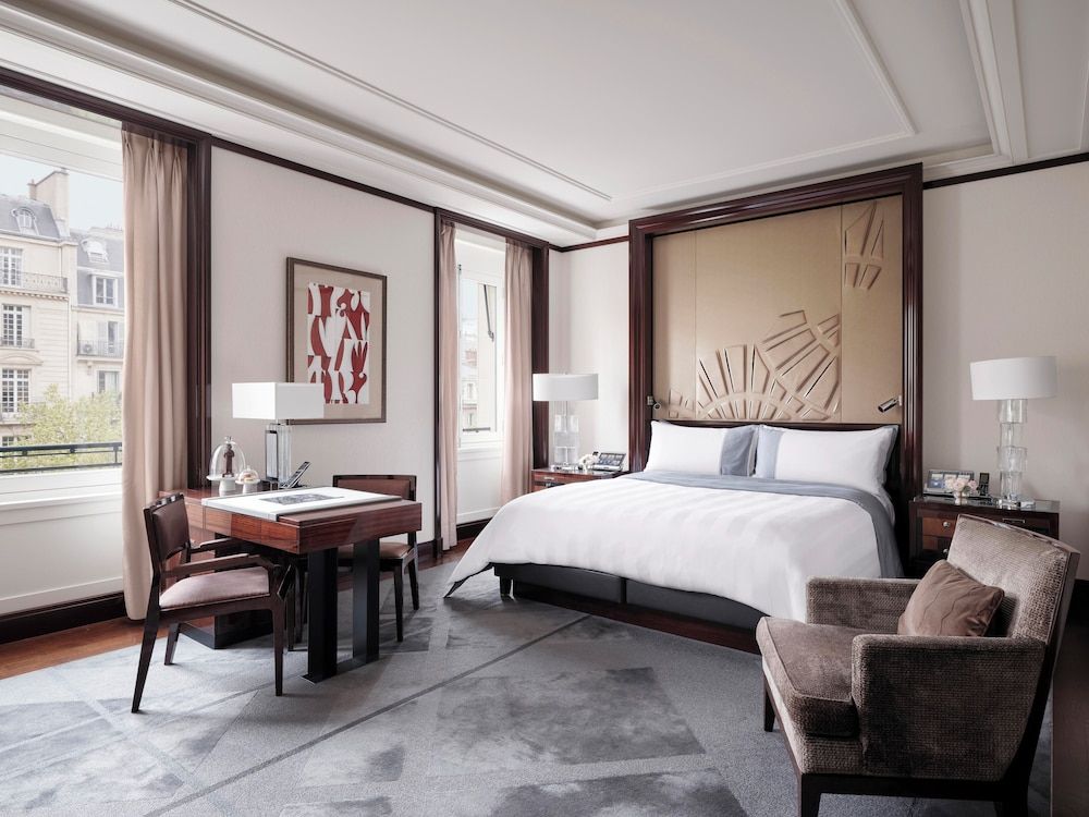The Peninsula Paris Deluxe Room, 1 King Bed 2