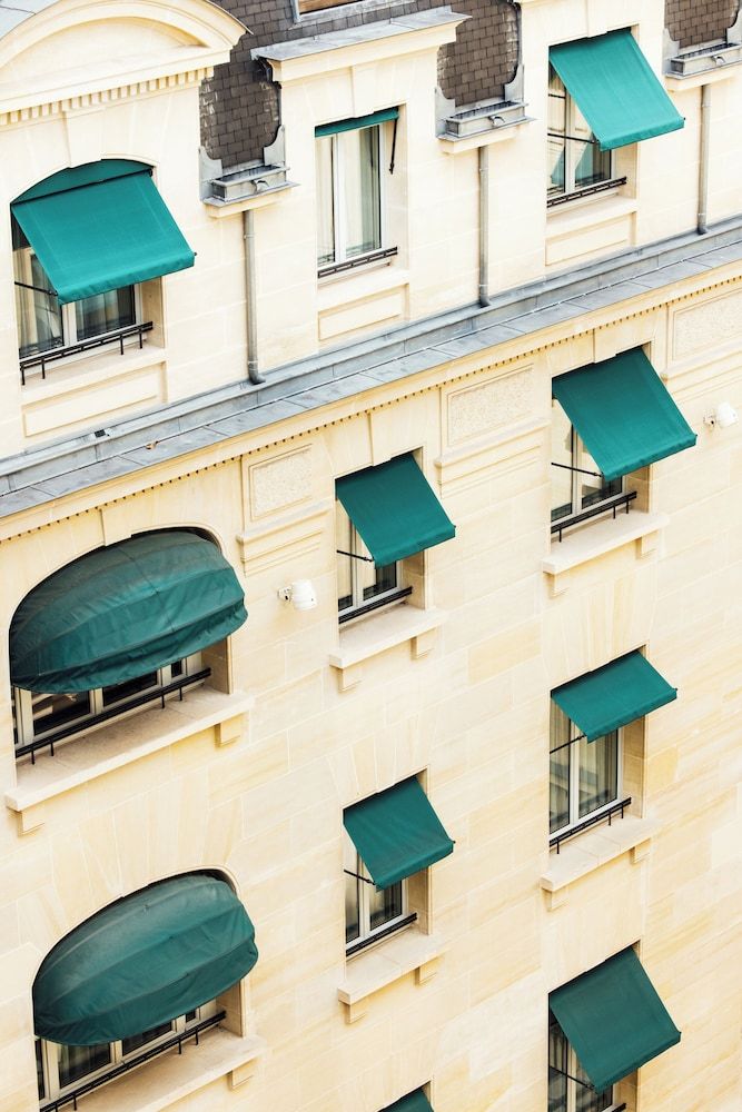 undefined The Peninsula Paris 5