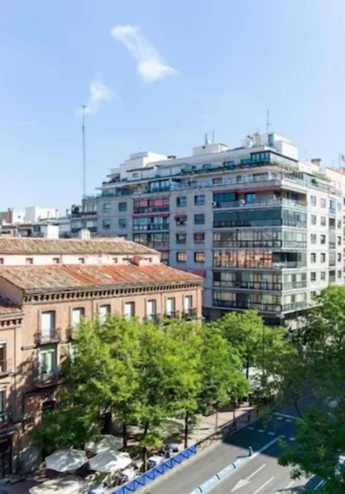 undefined Boutique Urban Madrid Serrano 4