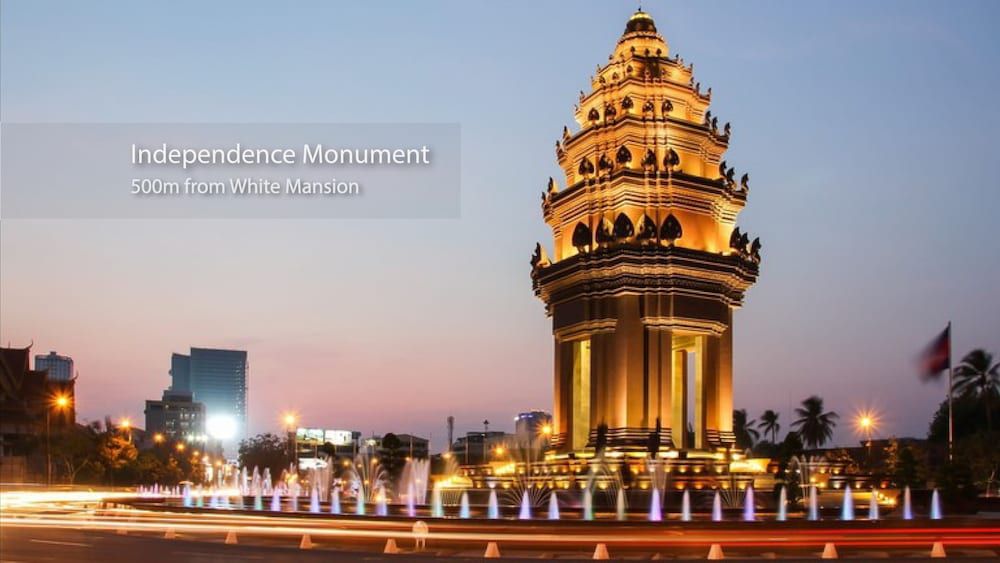 undefined White Mansion 7