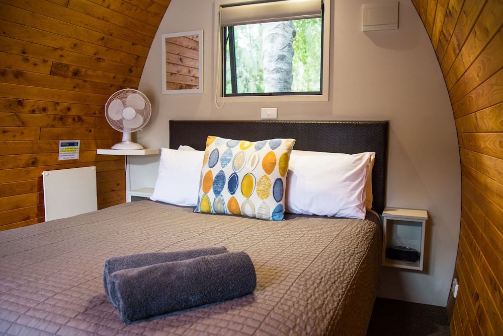 Hot Water Beach TOP 10 Holiday Park Deluxe Standard Cabin 2