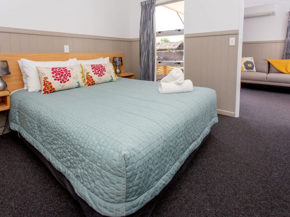 Motueka TOP 10 Holiday Park Two Bedroom Motel 2