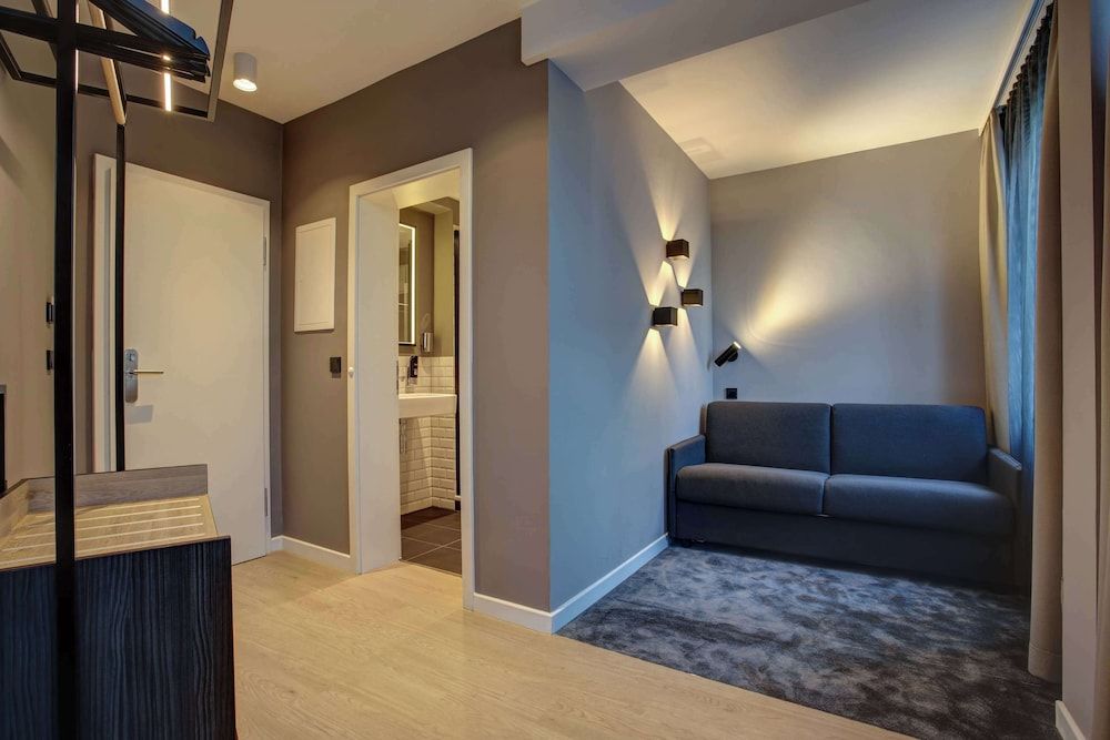 Vienna House Easy by Wyndham Hamburg Family Room 12