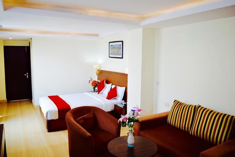 undefined Regal Airport Hotel 7