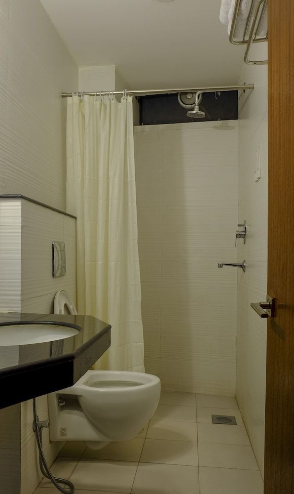 undefined Regal Airport Hotel 6