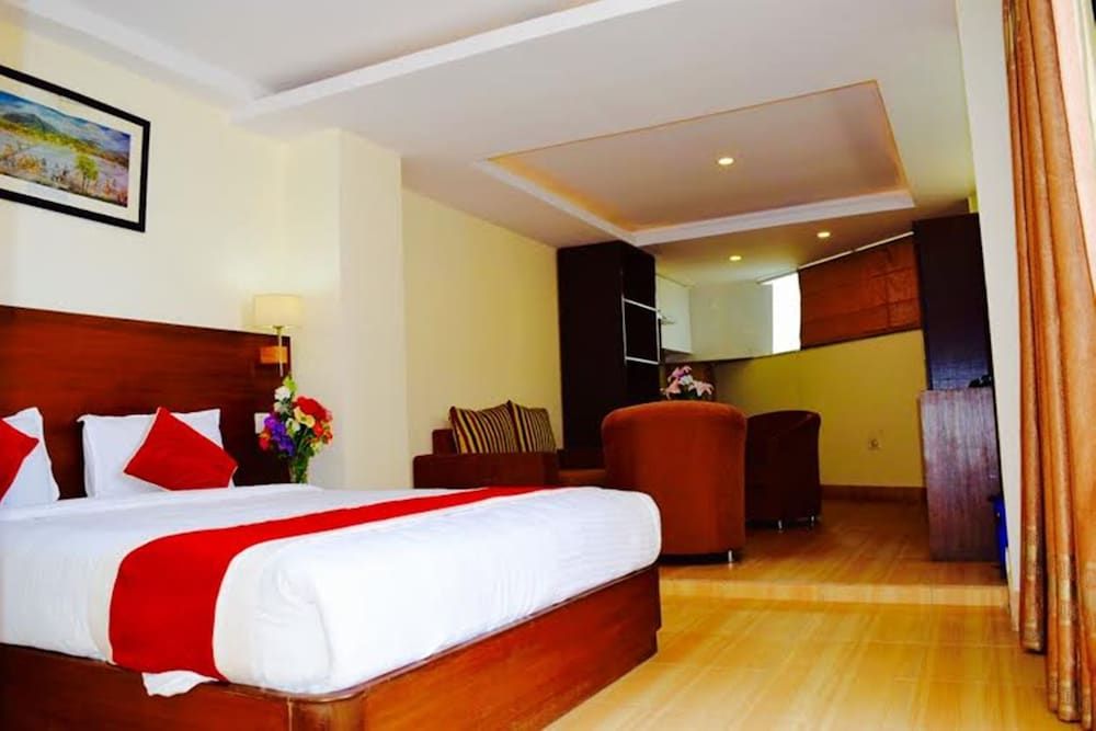 undefined Regal Airport Hotel 5