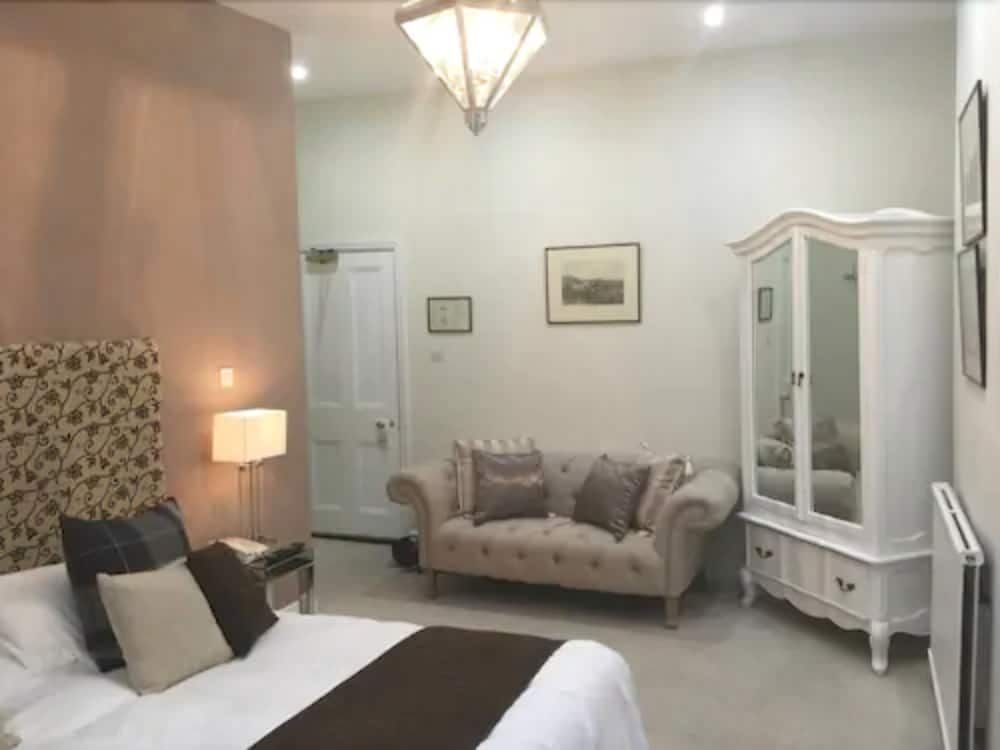 Tufton Arms Hotel