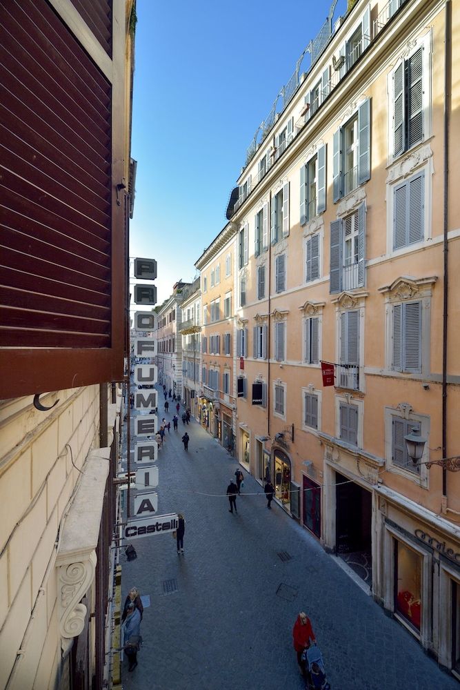 undefined Gravina Suite Frattina 3