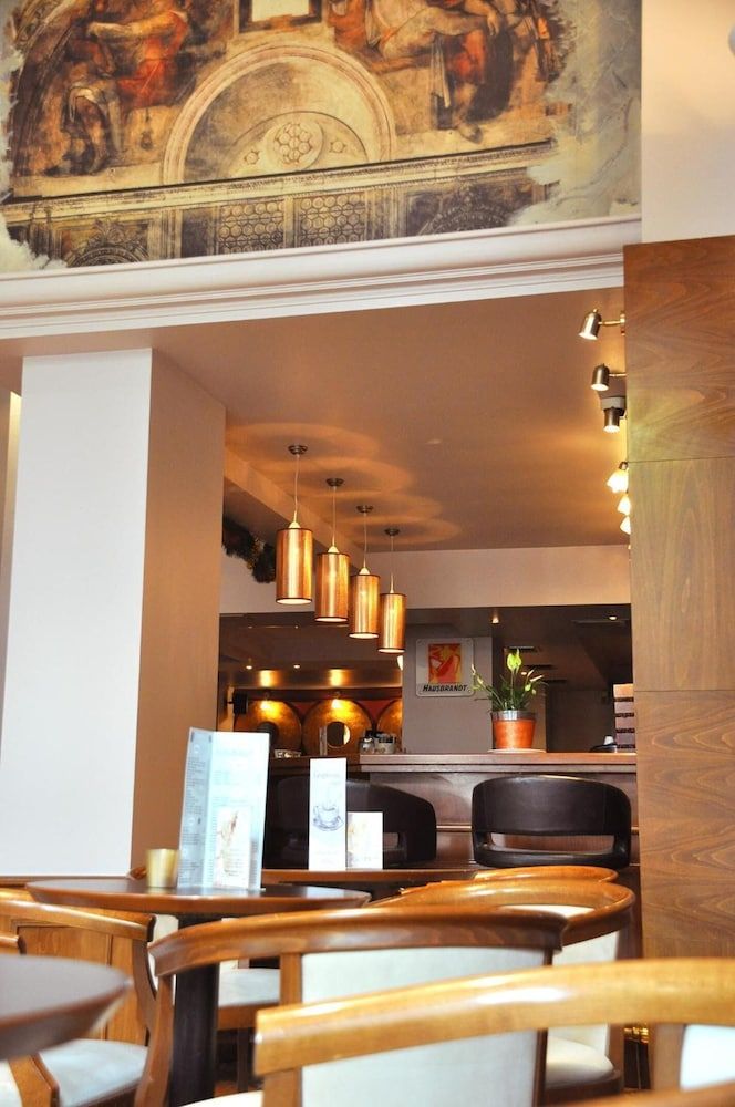 undefined Athens City Hotel 8