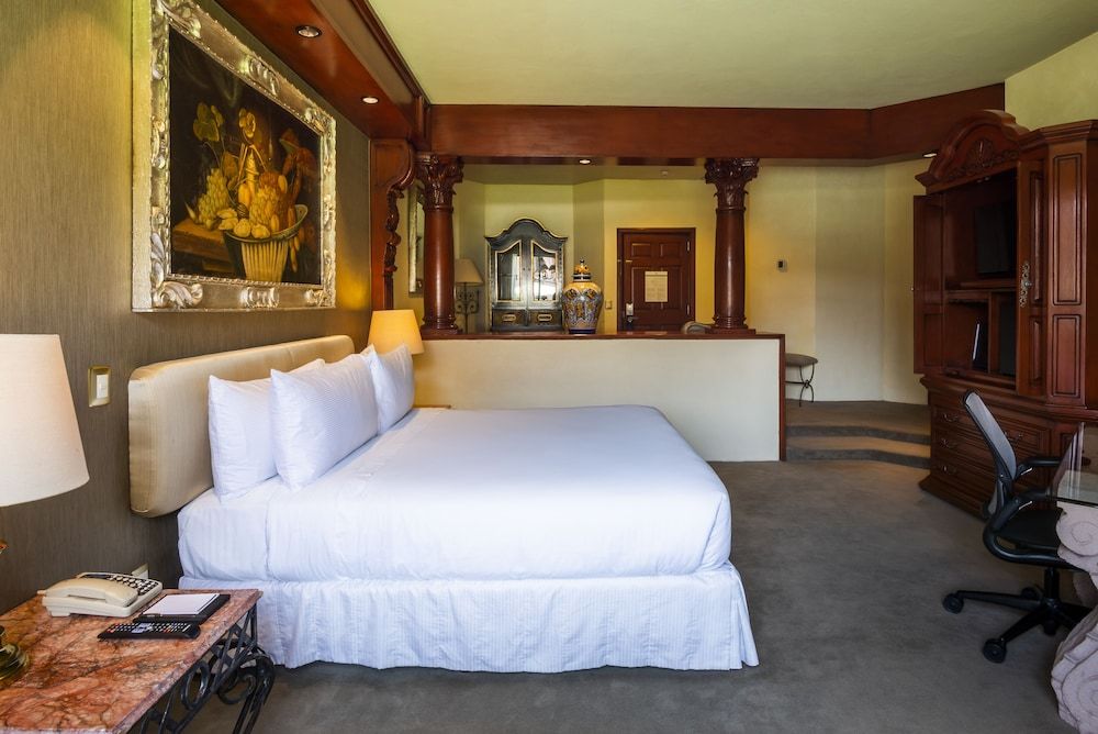Junior Suite, 1 King Bed