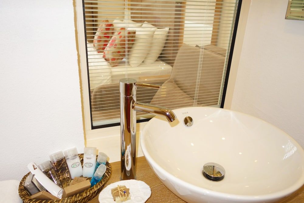 Zest Exclusive Hotel and Spa Deluxe Room 12