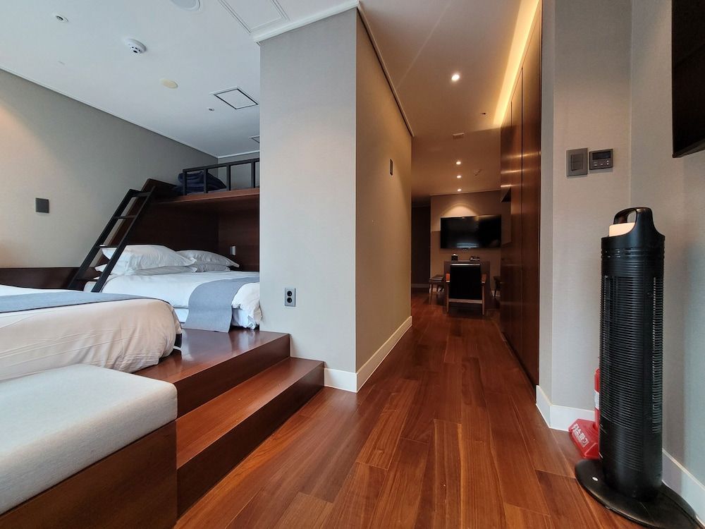 Baiton Seoul Dongdaemun Royal Family Suite 3