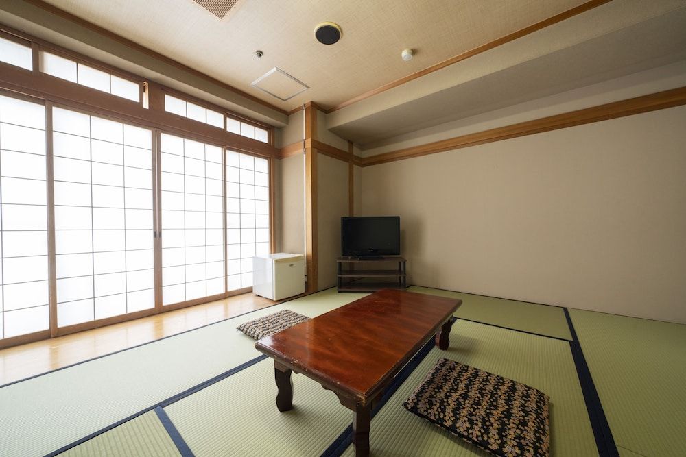 Royal Hotel Uohachi