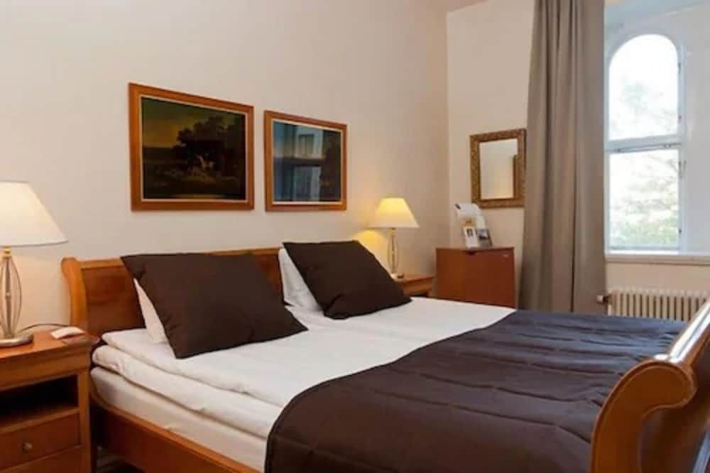 Frimurarehotellet, Sure Hotel Collection by Best Western Standard Room, 1 King Bed, Non Smoking 5