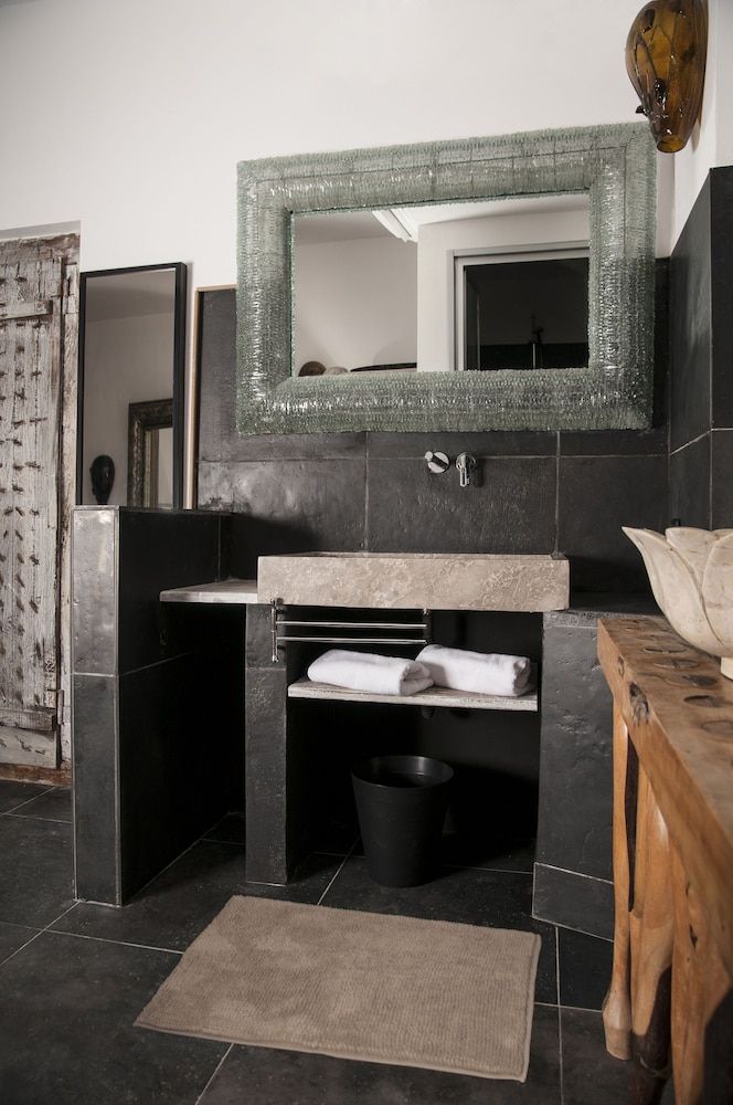 Sevenmaze Charming House Double Room 8