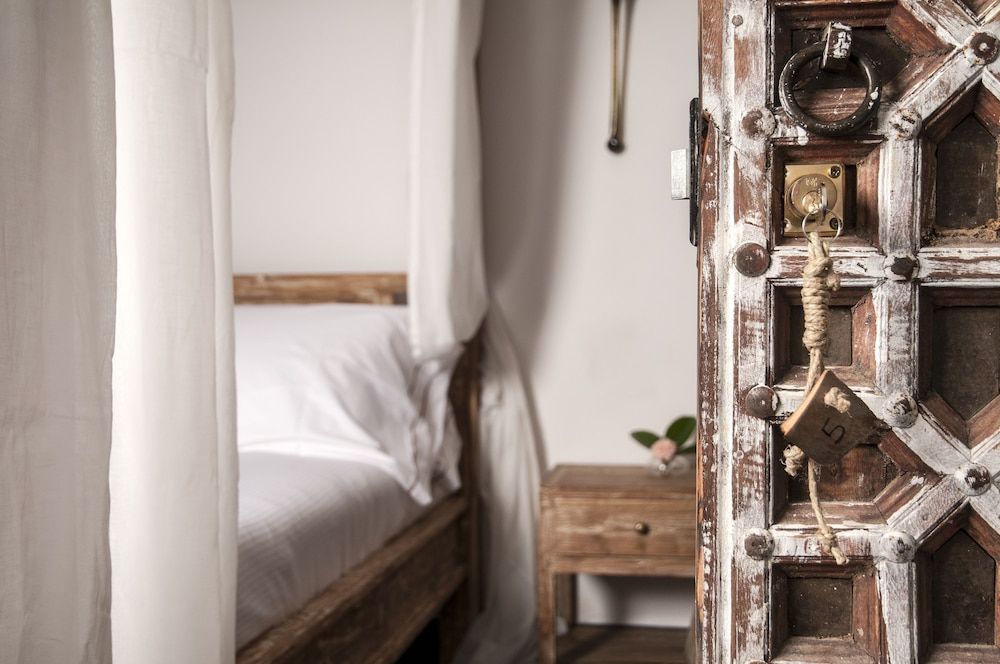 Sevenmaze Charming House Double Room 5