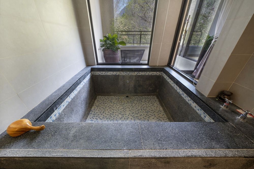 Tai Yi Red Maple Resort Maple - Double Room 9