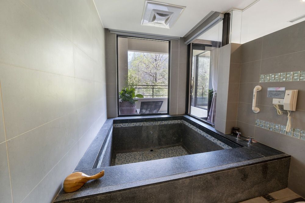 Tai Yi Red Maple Resort Maple - Double Room 8