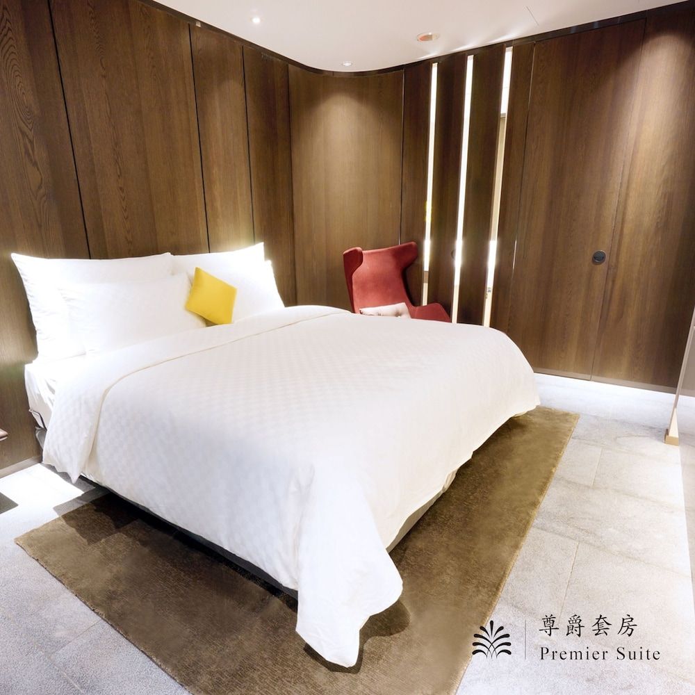 Premier Suite