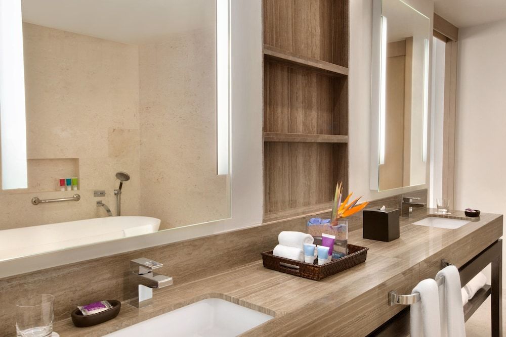 Junior Suite King