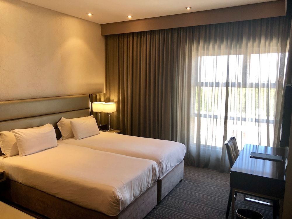 Standard Room (Side Wing) Upper Floors 4-5