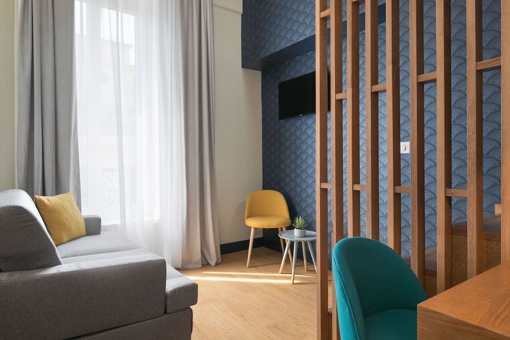 Hotel Nap By HappyCulture Family Room, 1 Double Bed with Sofa bed 9