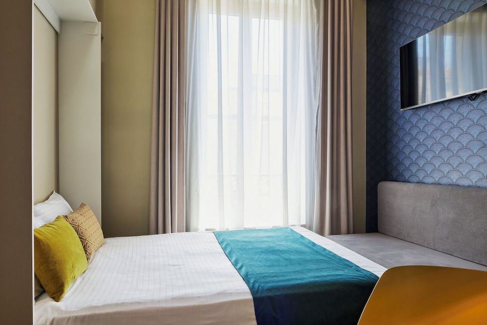 Hotel Nap By HappyCulture Family Room, 1 Double Bed with Sofa bed 3